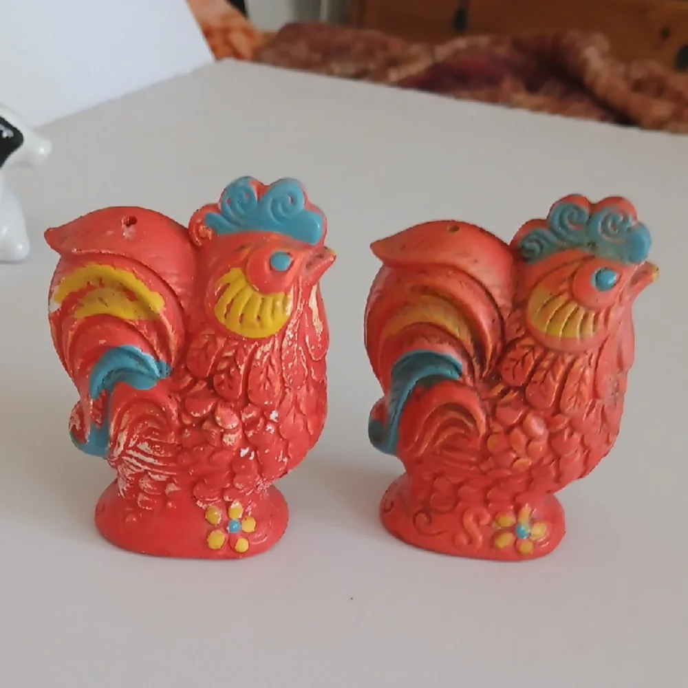 Vintage Farm Animal Salt and Pepper Shakers - Red, White, Black